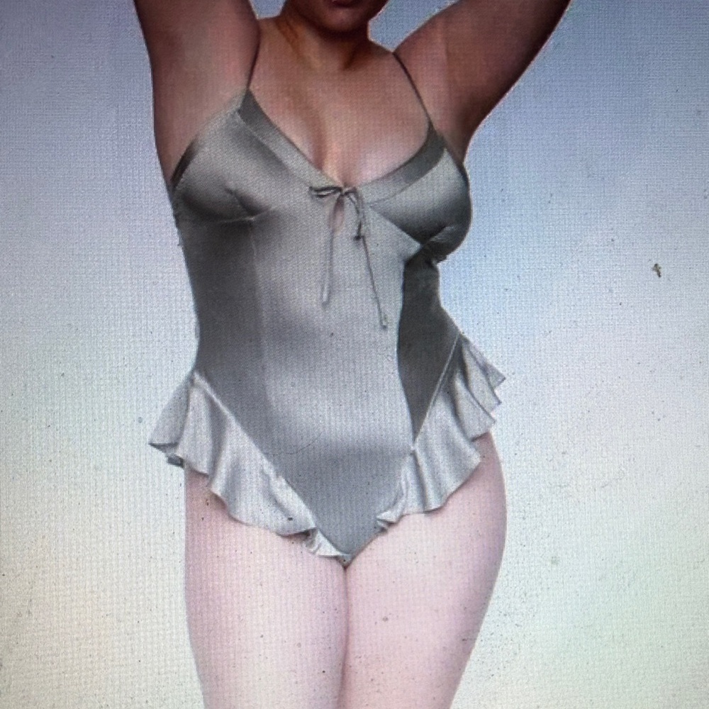 NWT SKIMS Silk Teddy AP-ONE-0672 Talc